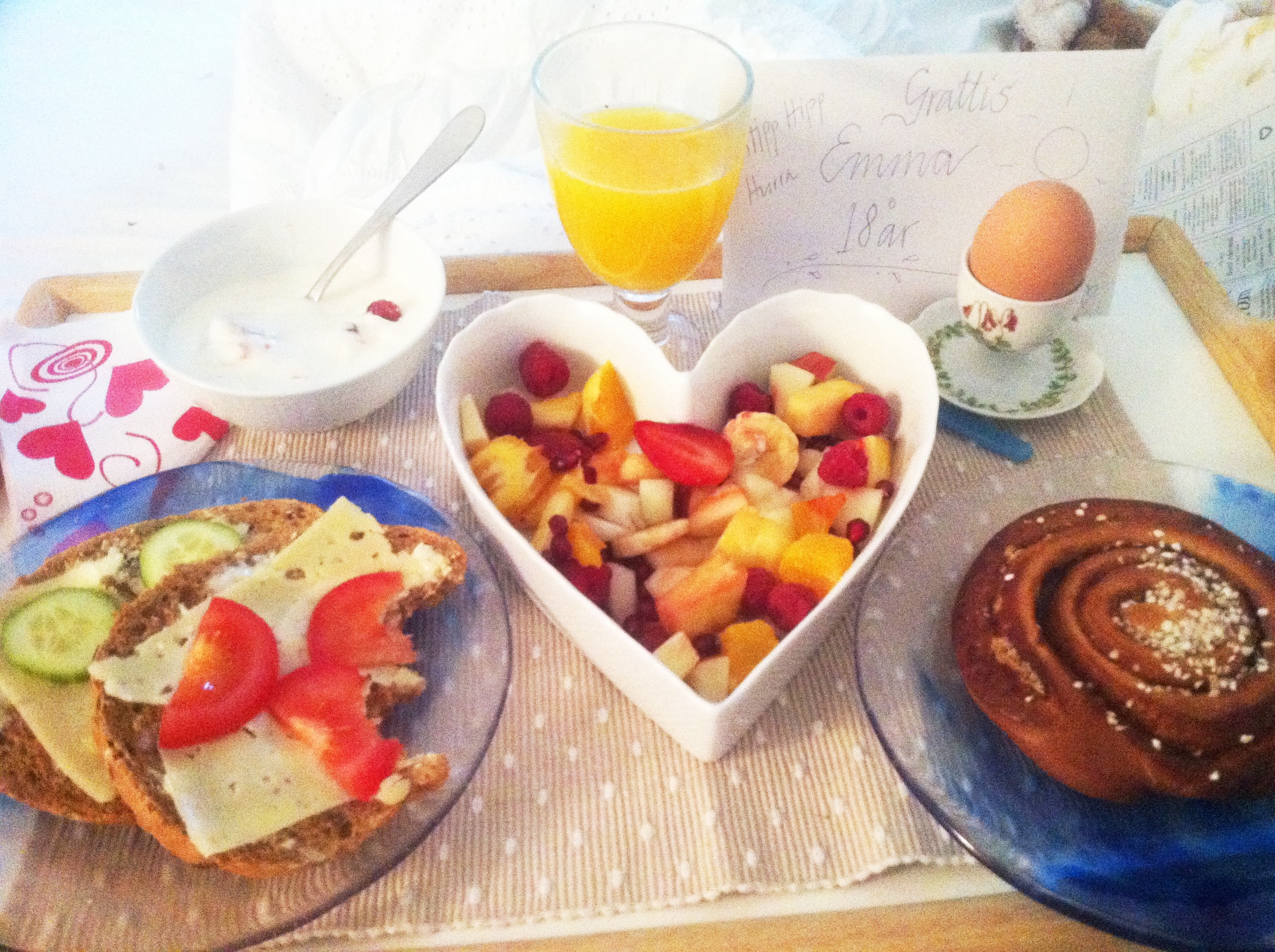 Favv-frukost på sängen!